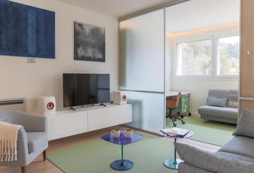 The Art House   By Myhomeincomo