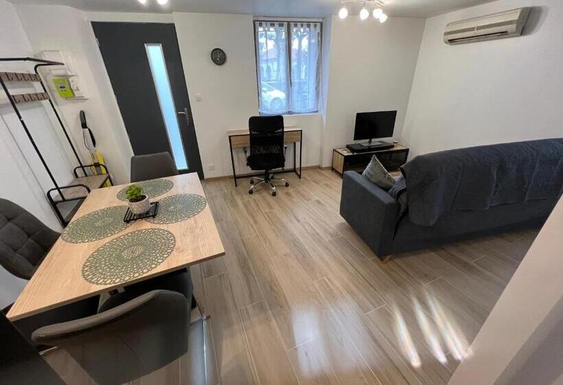 Très Joli Loft De 40 M2 Idéalement Situé