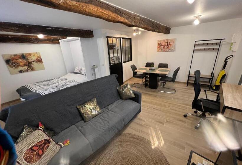 Très Joli Loft De 40 M2 Idéalement Situé