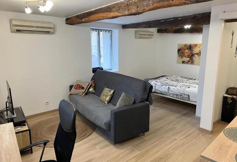 Très Joli Loft De 40 M2 Idéalement Situé