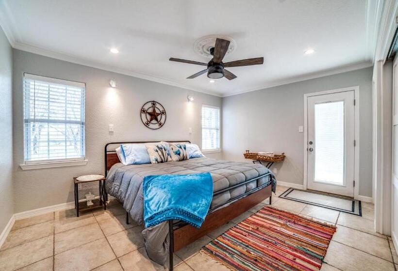 5 Bdrm Home On 2 Acres Mins To Wineries Private Heated Pool And Hot Tub