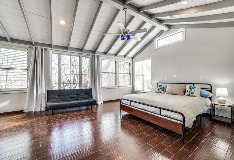 5 Bdrm Home On 2 Acres Mins To Wineries Private Heated Pool And Hot Tub