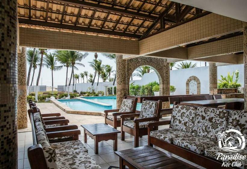 הוסטל Pousada Paradise Kite Club