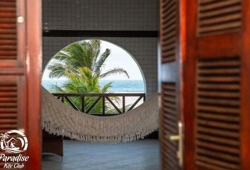 הוסטל Pousada Paradise Kite Club