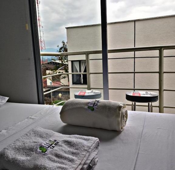 Aparta Hotel Turístico A 2 Km Parque Del Café