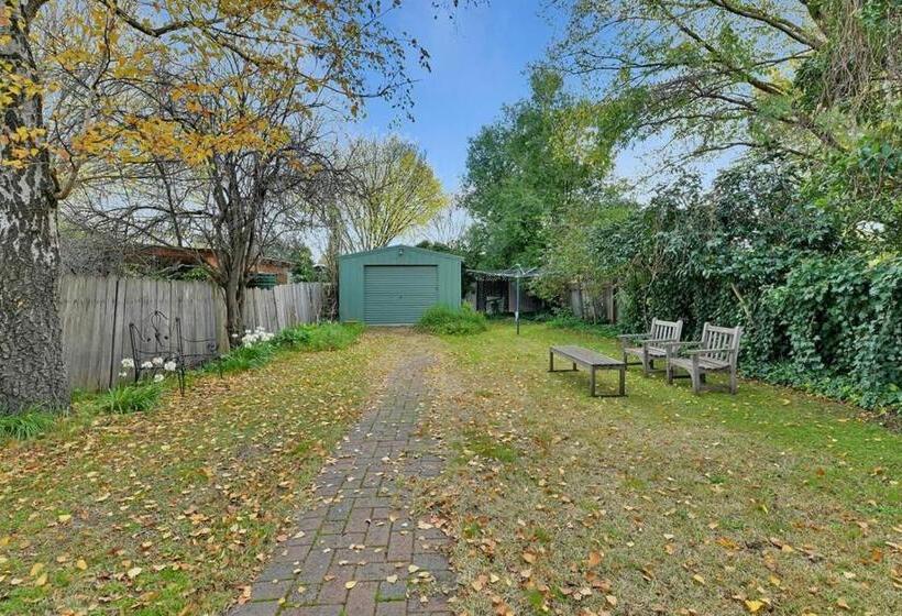 Clinton Cottage 1860s Heritage Home Walk To Cbd