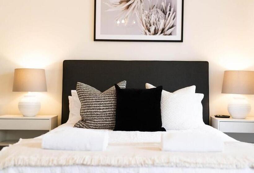 Clinton Cottage 1860s Heritage Home Walk To Cbd