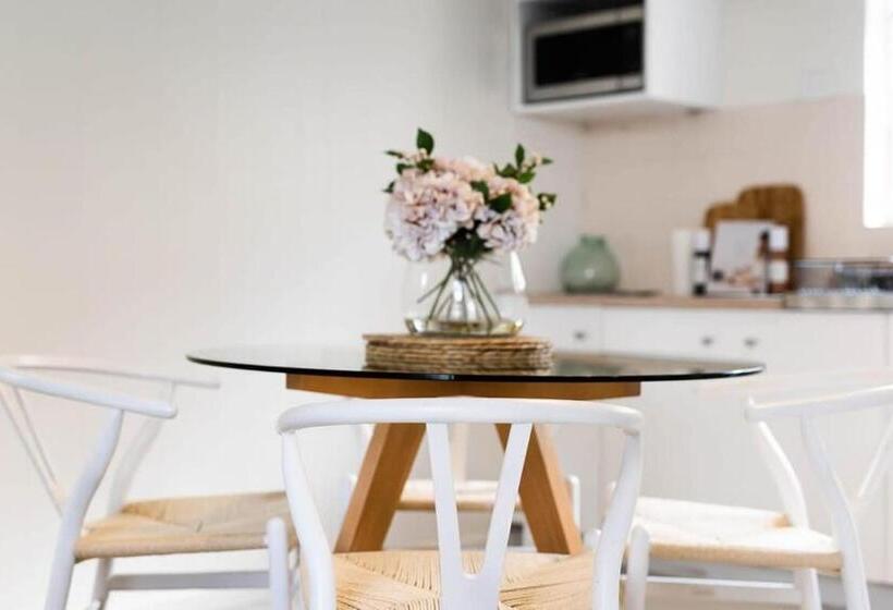 Clinton Cottage 1860s Heritage Home Walk To Cbd