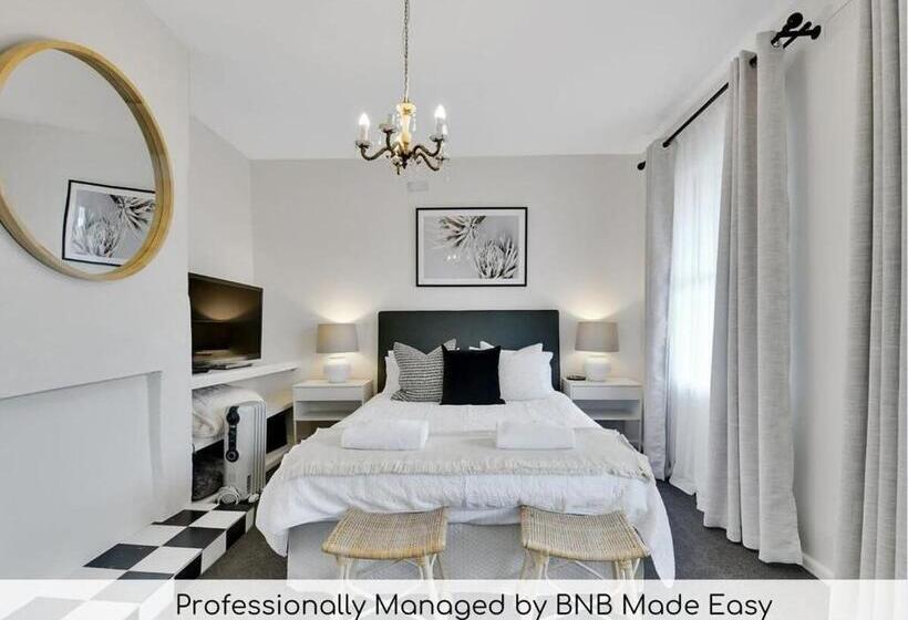 Clinton Cottage 1860s Heritage Home Walk To Cbd