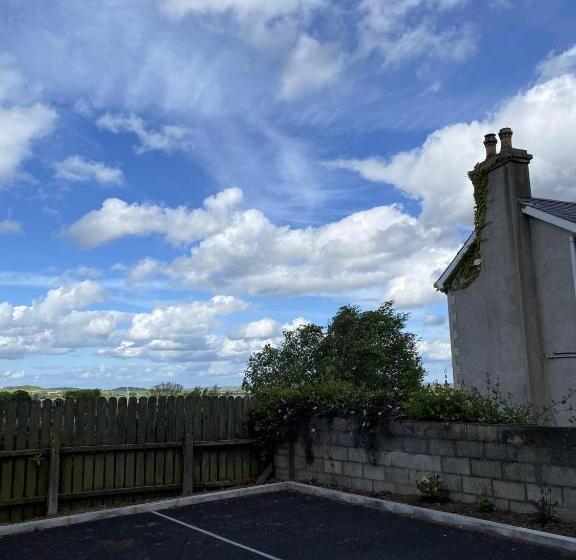 Copperview Apartment