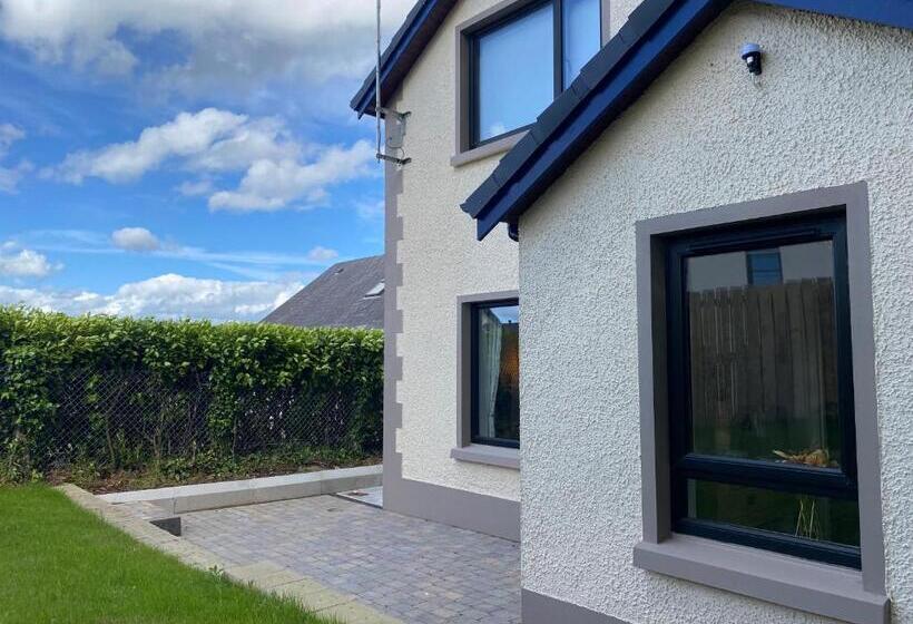 Copperview Apartment