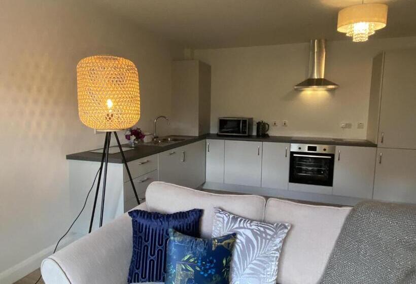 Copperview Apartment