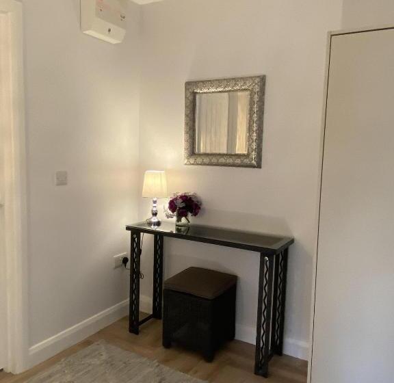 Copperview Apartment