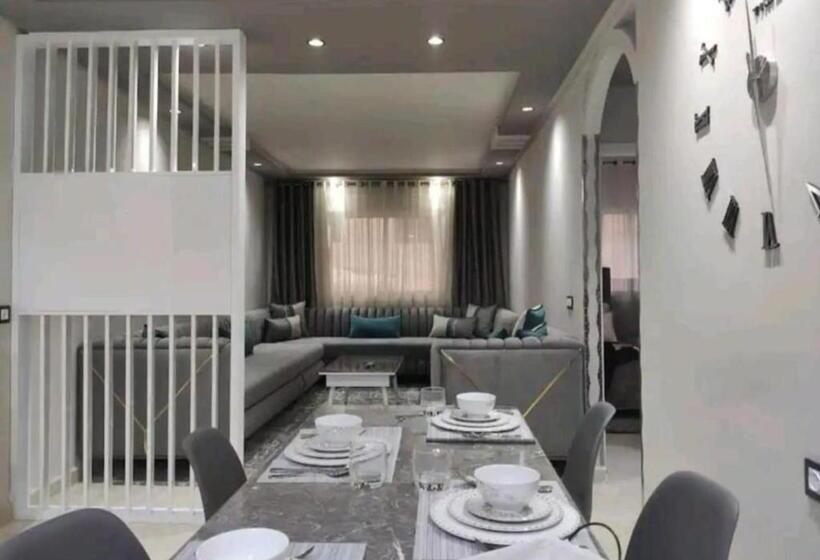 Elegant Apartment With Air Conditioner For A Great Stay