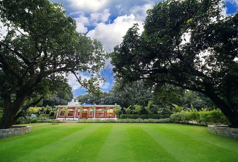 Fabhotel Corbett Green View Garden And Stay