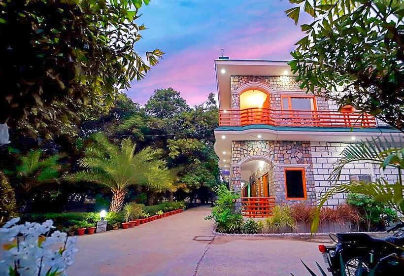 Fabhotel Corbett Green View Garden And Stay