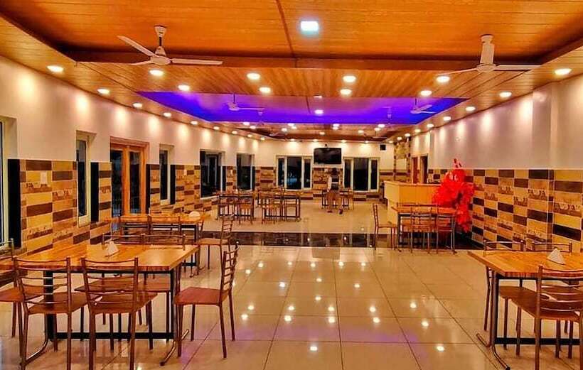 Fabhotel Corbett Green View Garden And Stay