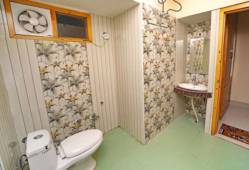 Fabhotel Corbett Green View Garden And Stay