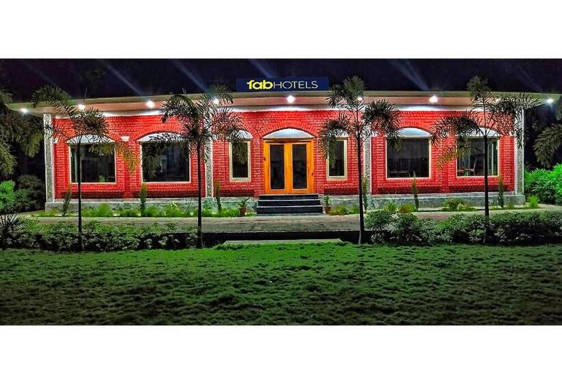 Fabhotel Corbett Green View Garden And Stay