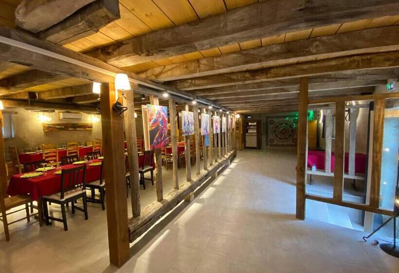 Grand Gîte Au Berry Avec Terrasse, Pétanque Et Confort Tout Inclus Lac D Eguzon Proche Fr 1 591