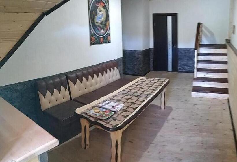 هتل сімейний еко готель вежа бойка