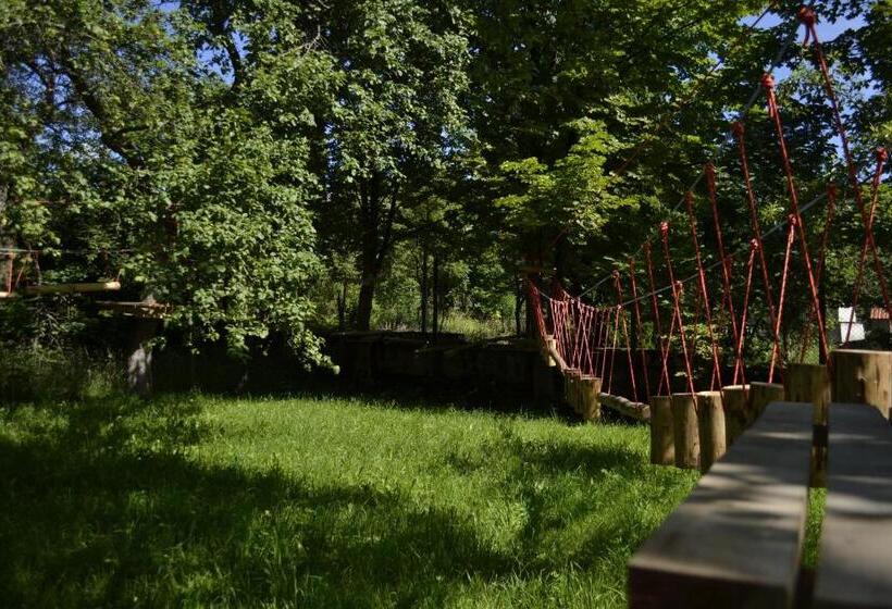 هتل сімейний еко готель вежа бойка