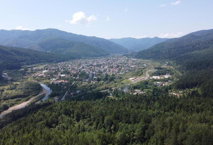 هتل сімейний еко готель вежа бойка