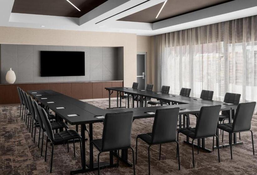 Ac Hotel By Marriott Bozeman Downtown