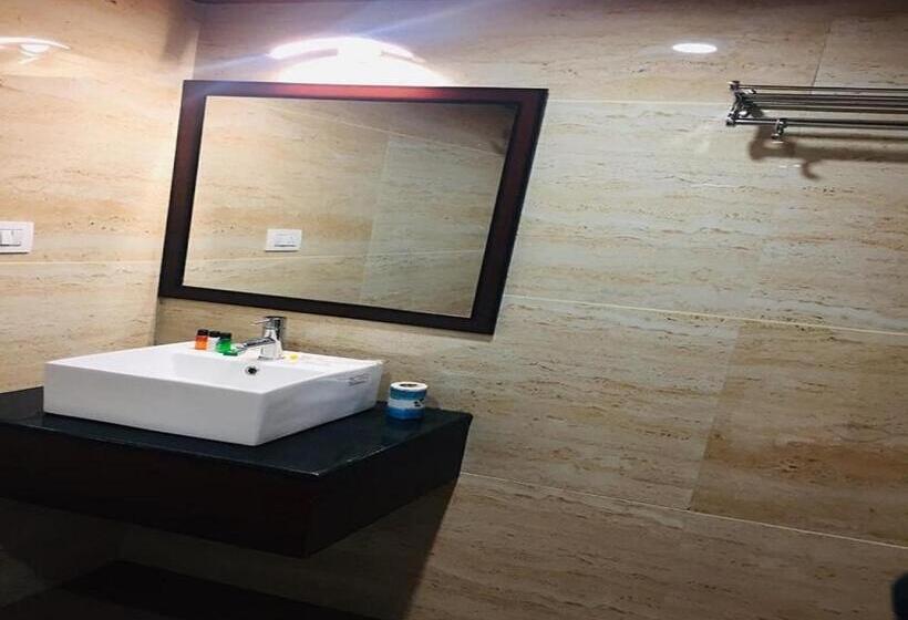 호텔 Exquisite Stay Near Main Market