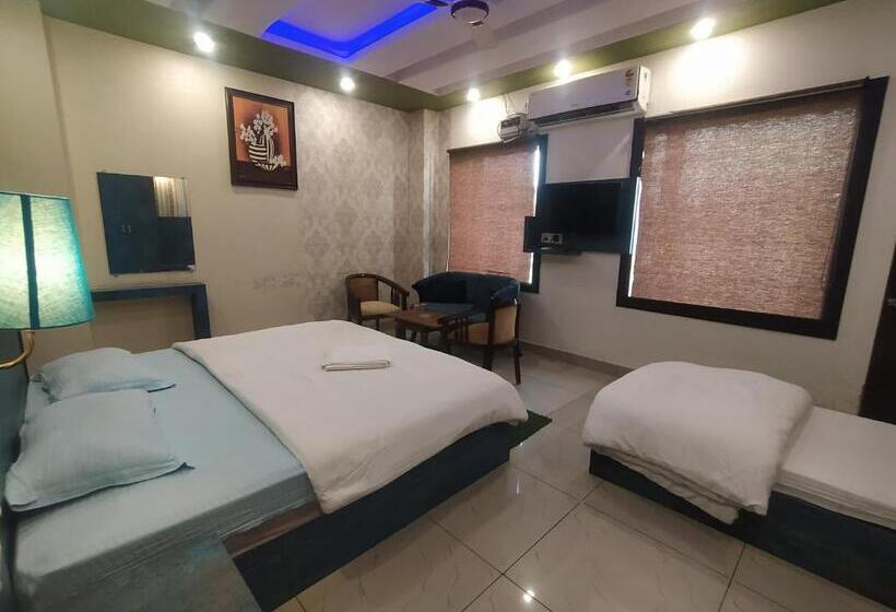 בית מלון כפרי Geeta Residency Haridwar