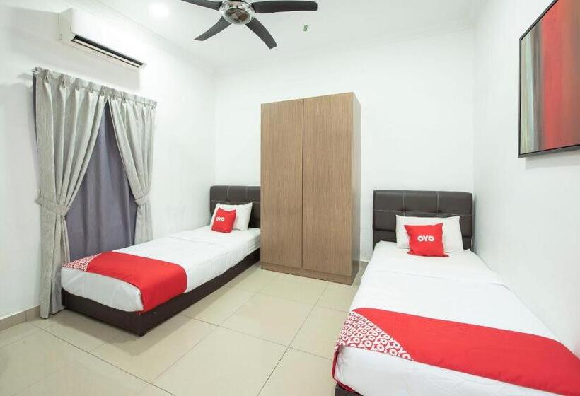 בית מלון כפרי Sg Rengit City Resort 1