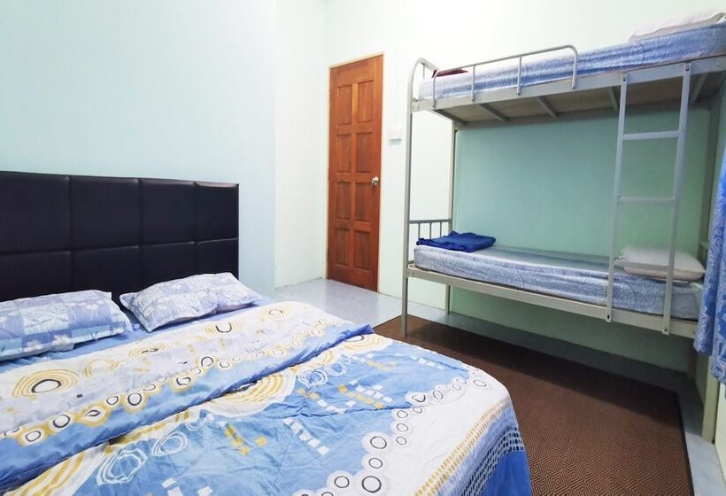 فندق Oyo 90339 Sosodikon Inap Desa