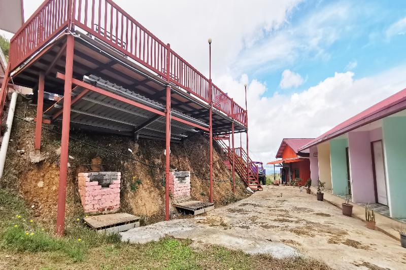 فندق Oyo 90339 Sosodikon Inap Desa