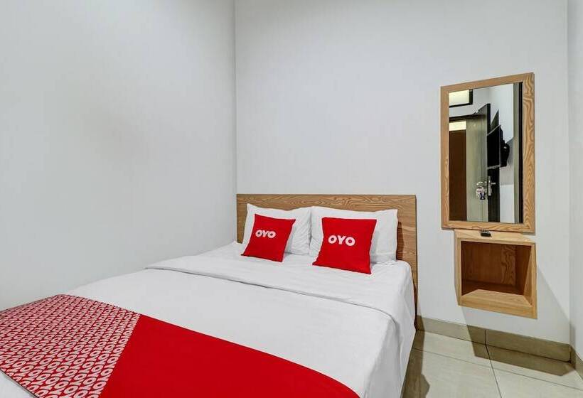 酒店 Oyo 90688 Marta Residence