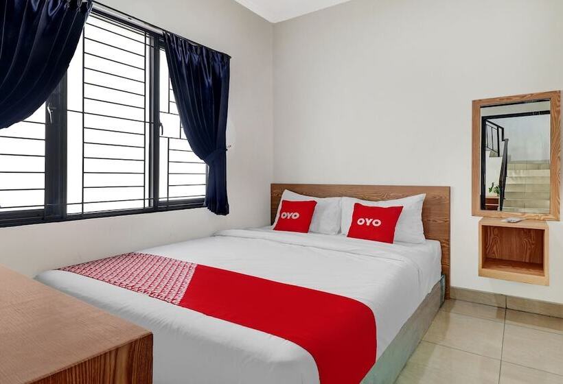 酒店 Oyo 90688 Marta Residence