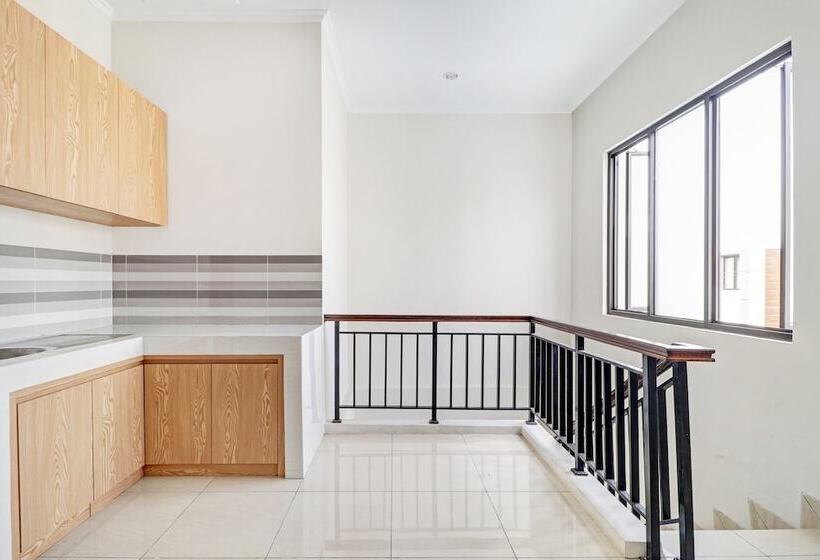 酒店 Oyo 90688 Marta Residence