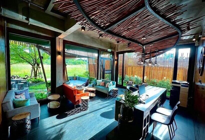 ホテル Sand Dollar Boutique