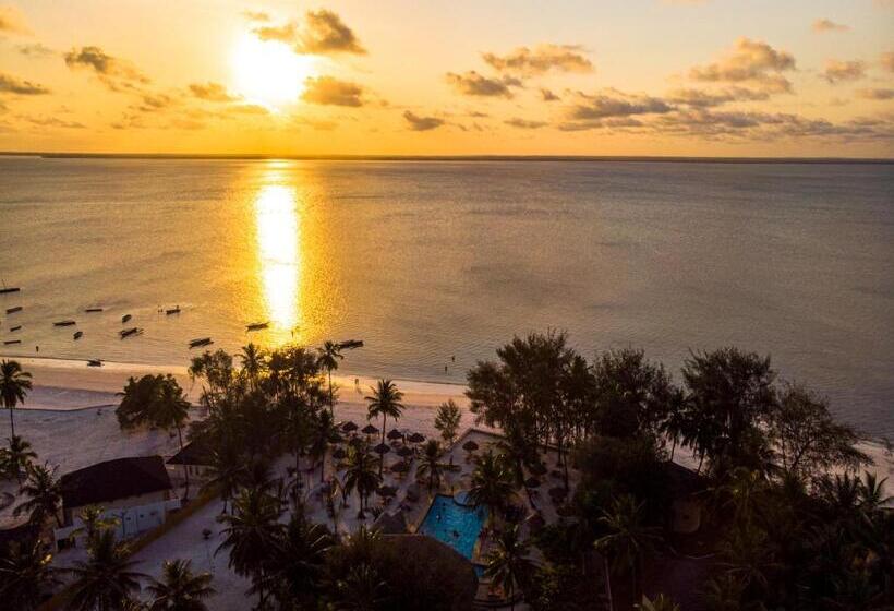 فندق Sansi Kae Beach Resort