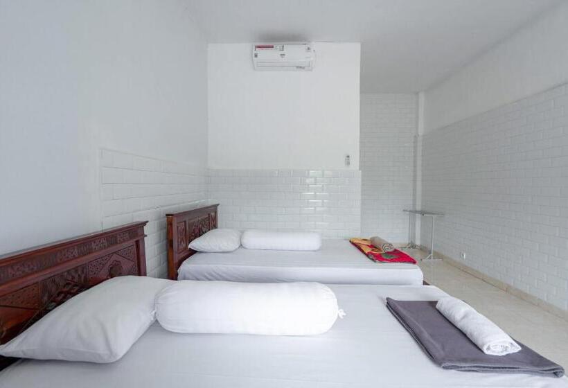 酒店 Sdk Homestay Uluwatu