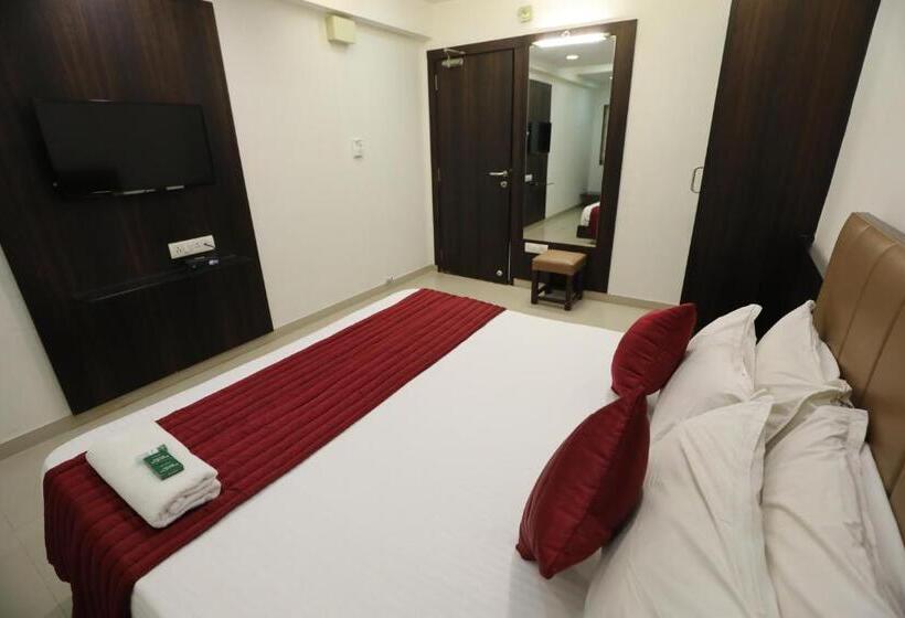 Отель Shagun Rooms & Banquet, Surat