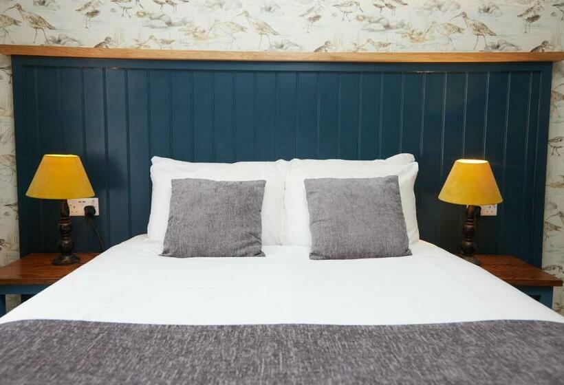 The Bell Hotel Woburn By Greene King Inns