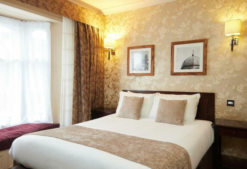 The Bell Hotel Woburn By Greene King Inns