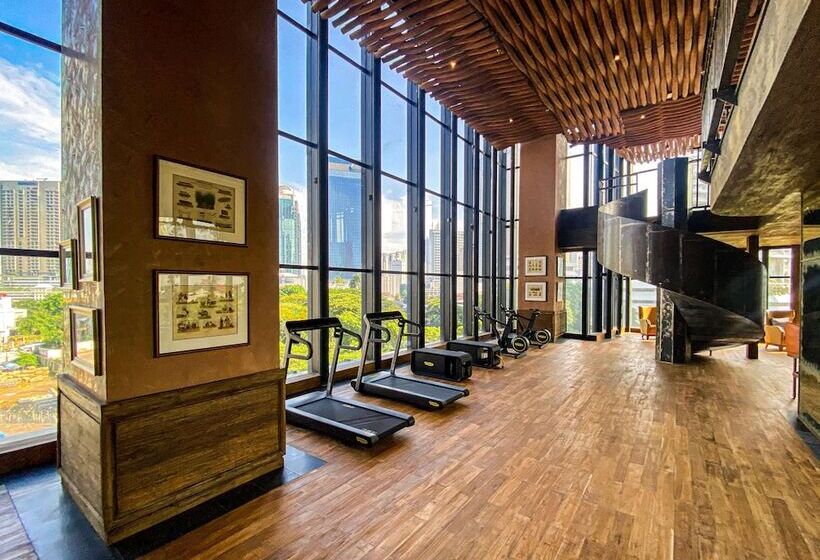 Отель The Orient Jakarta, A Royal Hideaway