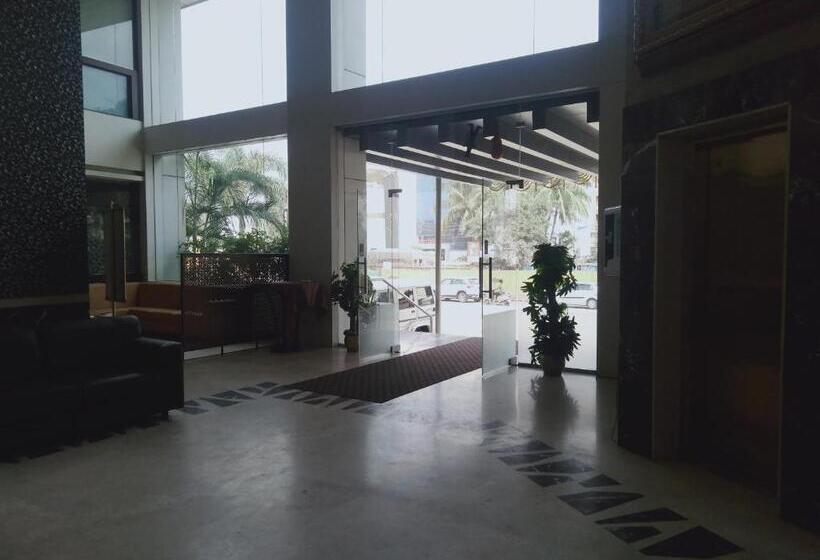 בית מלון כפרי Udayanraje Palace