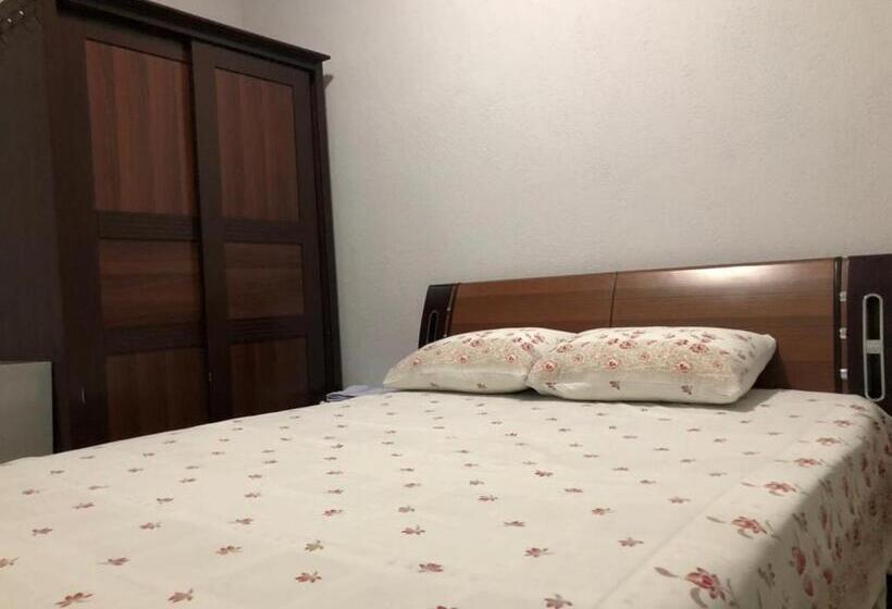 בית מלון כפרי Vila Vadeha