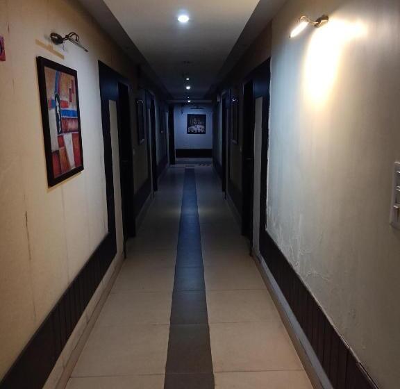 فندق V.i.p. Regency