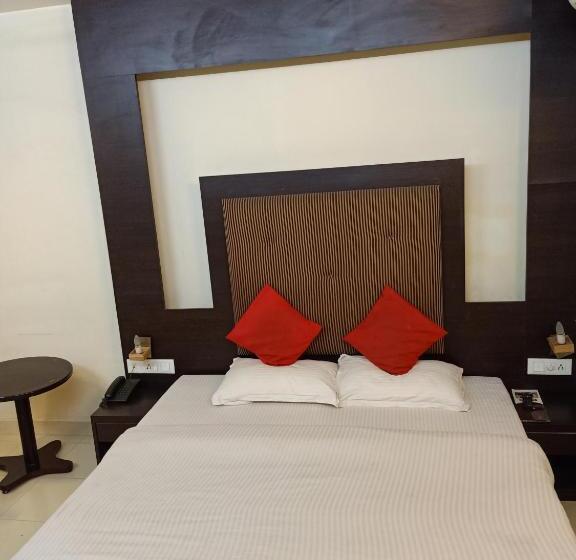 فندق V.i.p. Regency