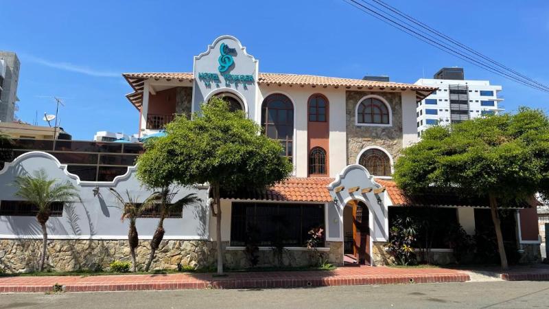 هتل Voyager Manta