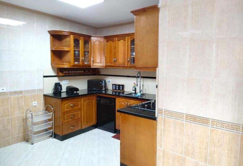 Joli Appart Climatisé Pour Un Séjour Formidable Pour Les Familles