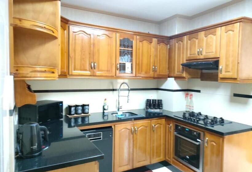 Joli Appart Climatisé Pour Un Séjour Formidable Pour Les Familles